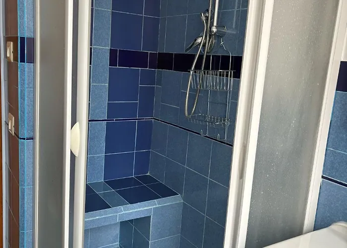 Ad Maiora Domus * روما